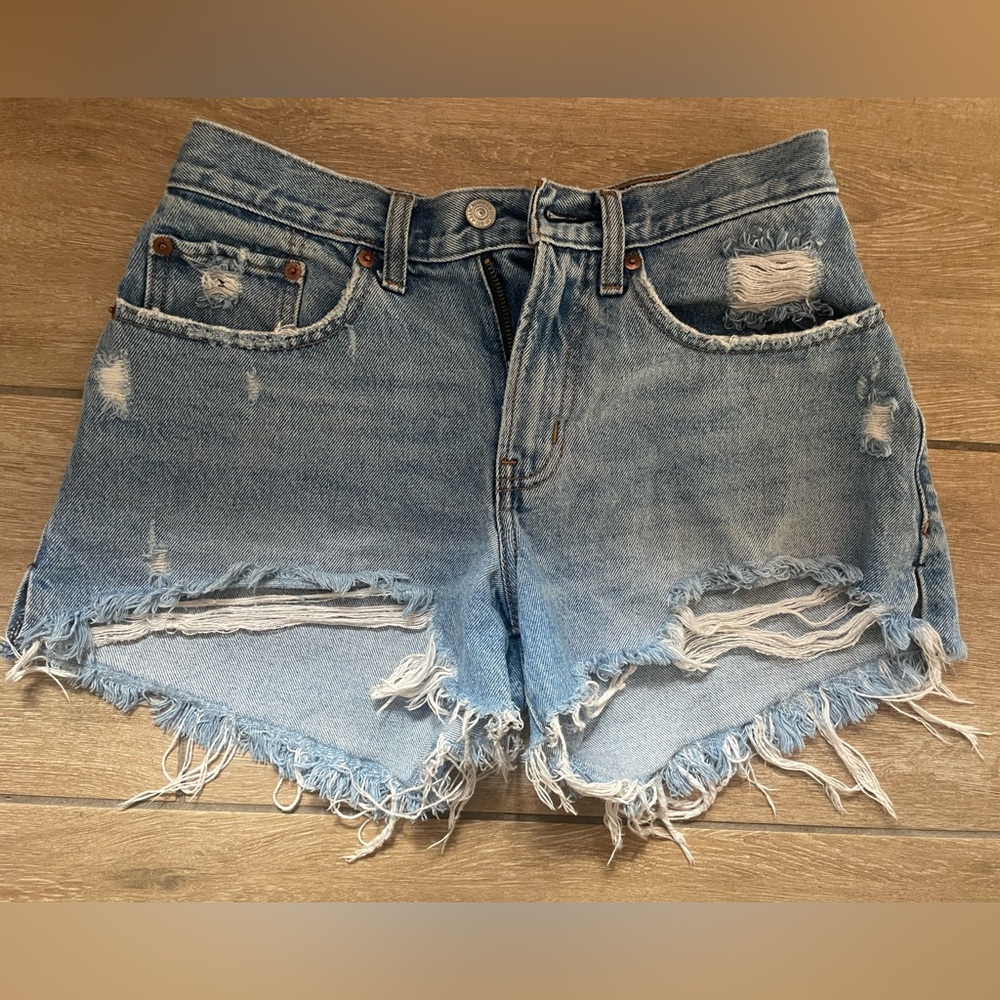 Abercrombie and Fitch Curve Love Boyfriend Short Mid Rise Size 25/0